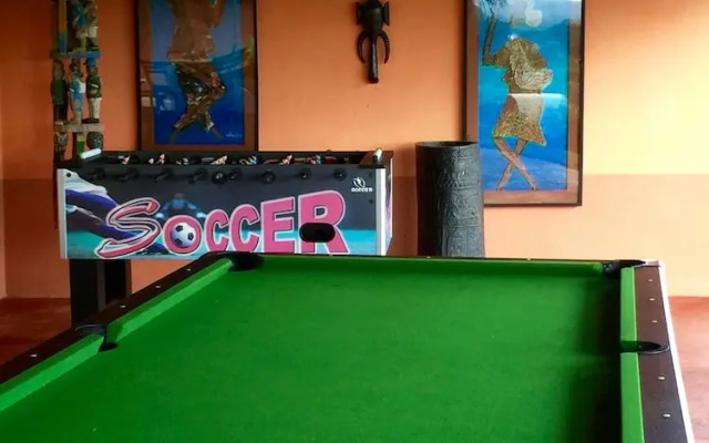 Oasis Lodge