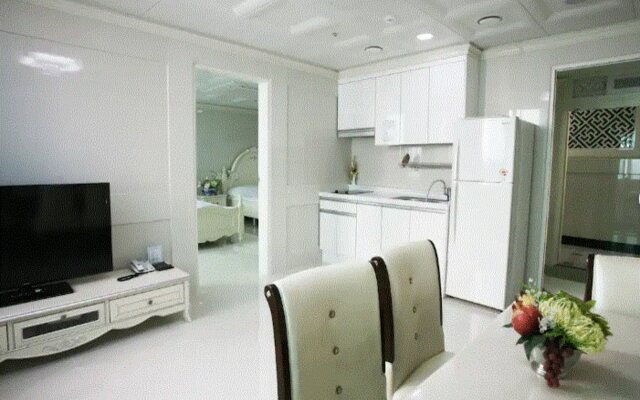 Donghae Boyang Hot Spring Convention Hotel