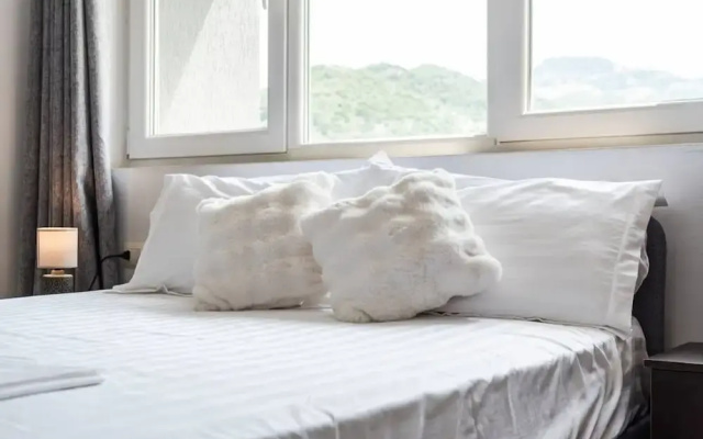 Seaside Stay Apartment