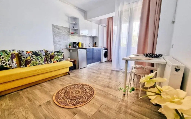 Seven Eleven Luxury Apartment