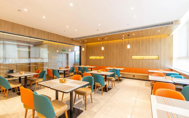 Super 8 Hotel Zhengzhou High-tech Zone Zhengzhou University