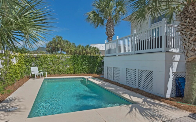 Shore Fun at Destin Pointe