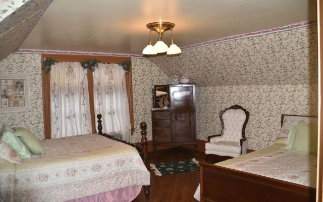 Charles Nelson Schmick House