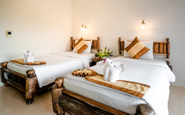 Aonang Sunset Hotel – Guest Rooms – Ao Nang