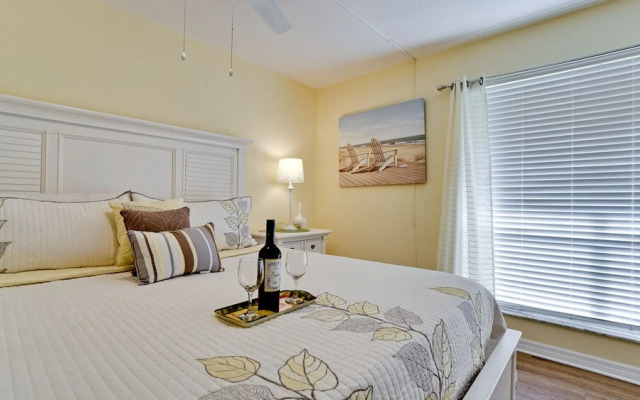 Runaway Bay Resort by BBG