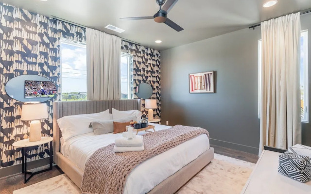 Nimbus-rooftop Deck-hot Tub-mins to Broadway