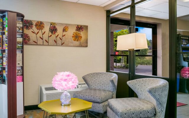 Baymont by Wyndham Lancaster PA Dutch Country