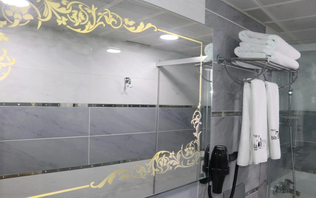 Know Hotel & Hostel