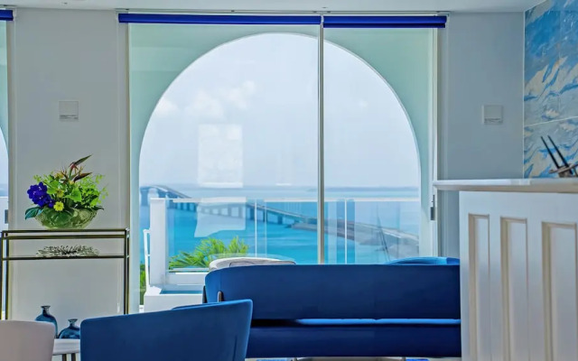 Santorini Hotel&Villas Miyakojima