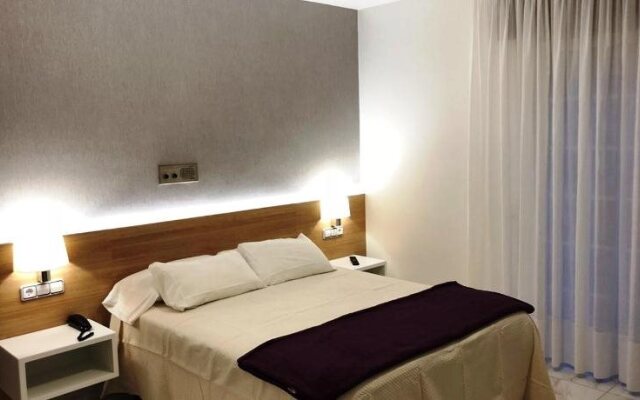 Hotel Riveiro II
