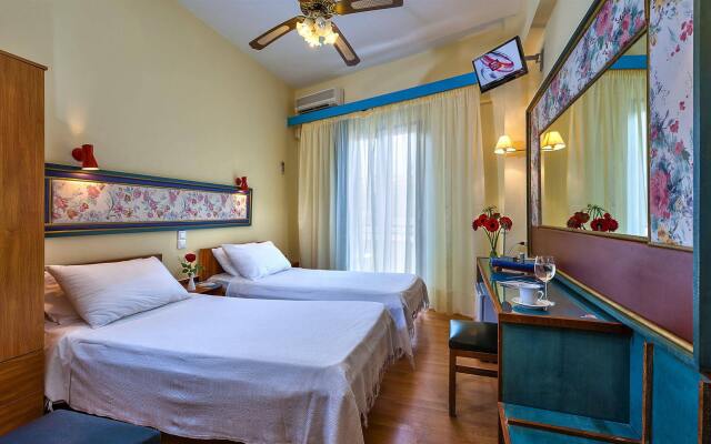 Lucia Hotel