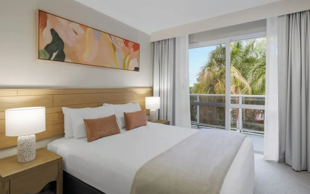 Coral Coast Apartments Palm Cove AVC