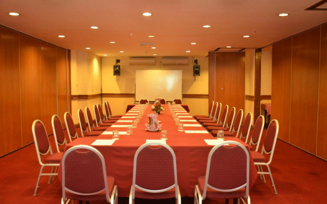 Grand Pacific Hotel PWTC