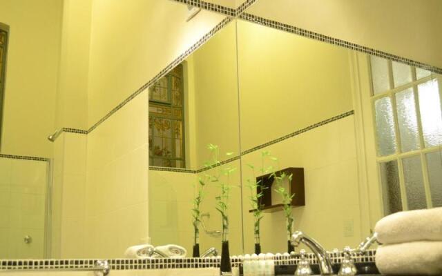 Sures Belgrano Suites