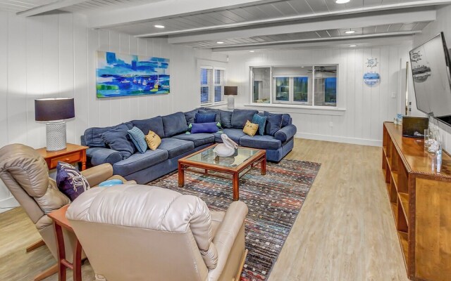 13403 Oleander Dr - Mermaid's Dream