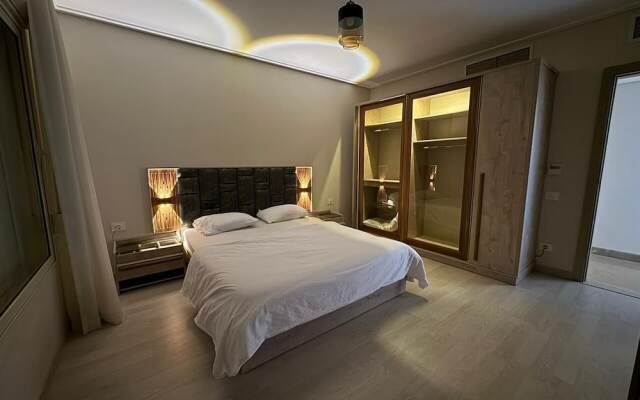 Penthouse with roof-amberville-NEWGIZA