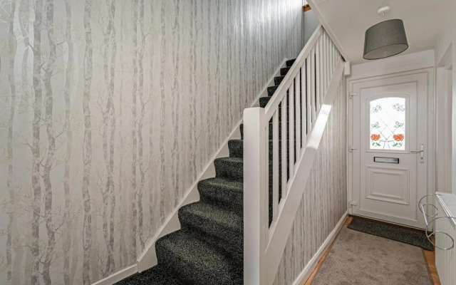 Centrally Situated 1 Bedroom House in Cumbernauld