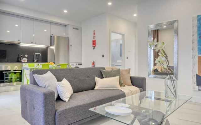 Beco Santa Emilia 3J a Home in Madeira