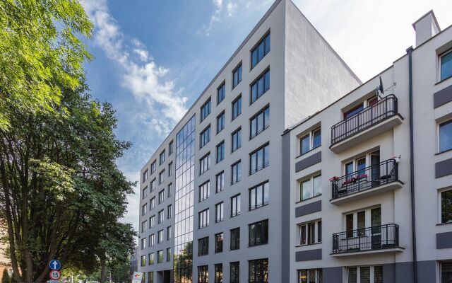 S6 by Platinum Residence