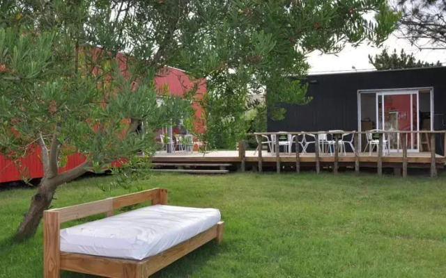 Rojo y Negro Hostel - Posada