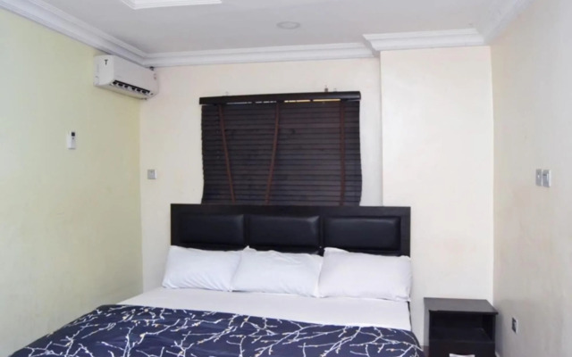 Unique Didis Royal Hotel & Suites