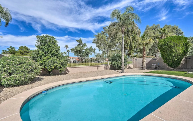 Private Pool, Gas Grill: Chic Glendale Home!