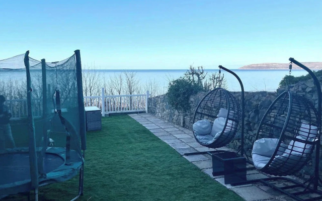 Stunning Sea View Blue Haven in Penmaenmawr