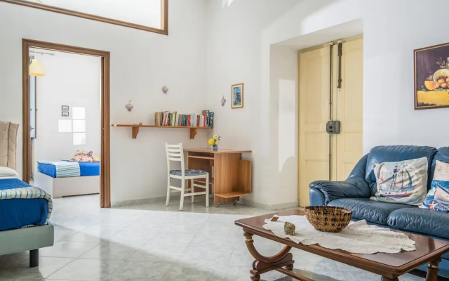 Al Mare Apartment