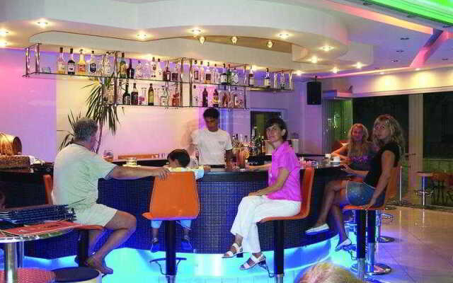 Diamore Hotel