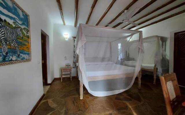Marine Holiday House