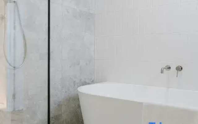 Stylish 4BR Townhouse with Private Courtyard