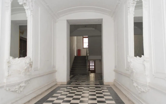 Apartment Florenc with 3-bathrooms & bedrooms