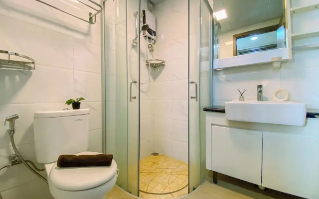 Tranquil Living 3BR Apartment Sky House BSD