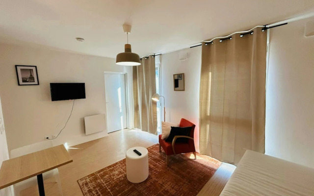 We Live In R - Suite 304