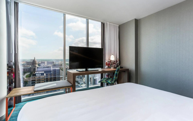 Aloft Austin Downtown