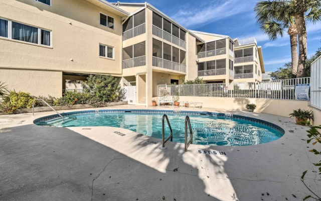 Waterfront Nokomis Condo < Half Mile to Beach!