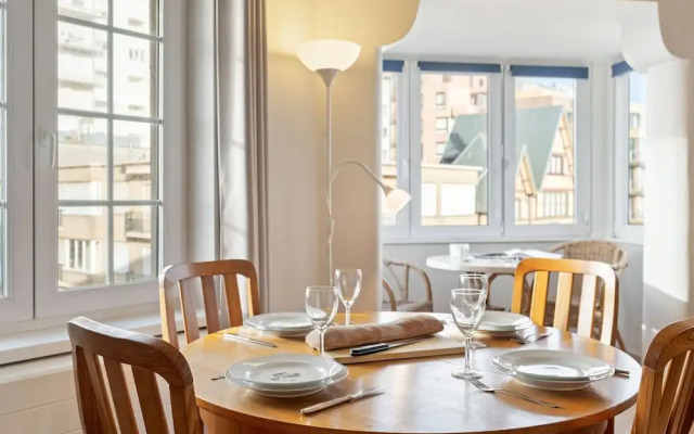 Modern Apartment in Westende/Middelkerke with Beach Nearby