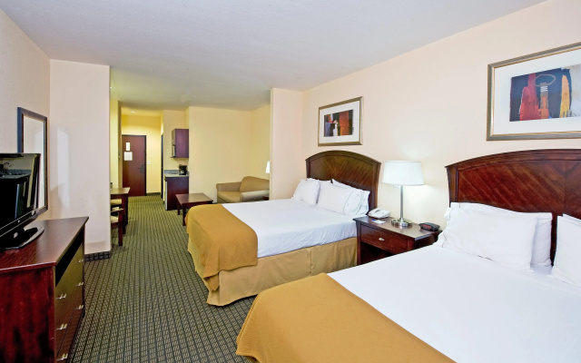 Holiday Inn Express & Suites Willcox by IHG