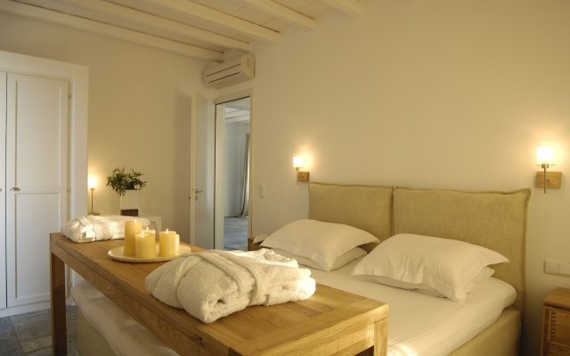 Kapetan Tasos Suites