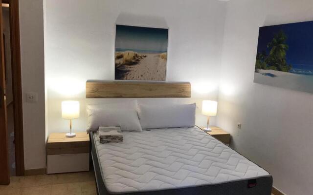 SeaView 2 Bed Apart , 30m from Playa Arenal, Garage