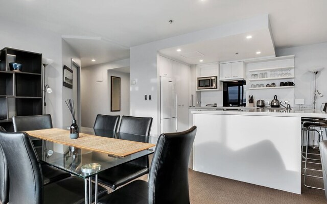 QV CBD 2 Bedroom with Wifi Parking - 972