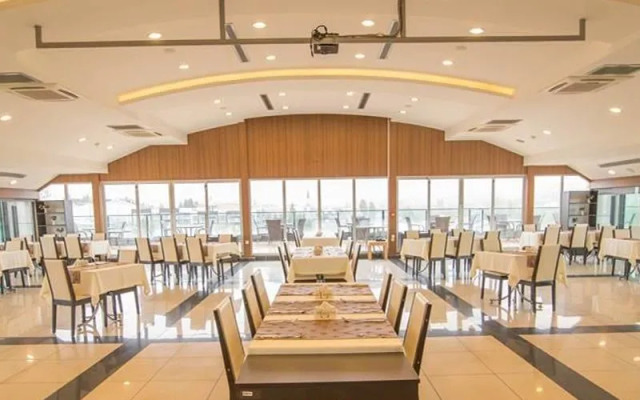 Gdz Hotels Gediz Business