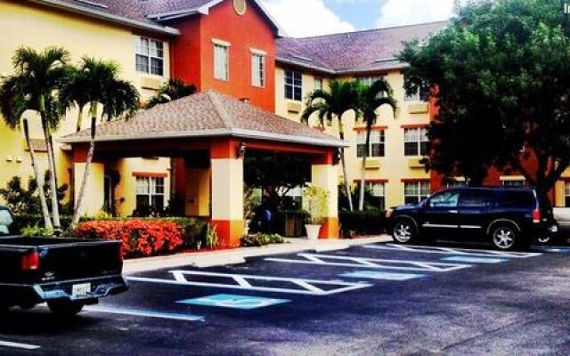 InTown Suites Extended Stay Fort Myers