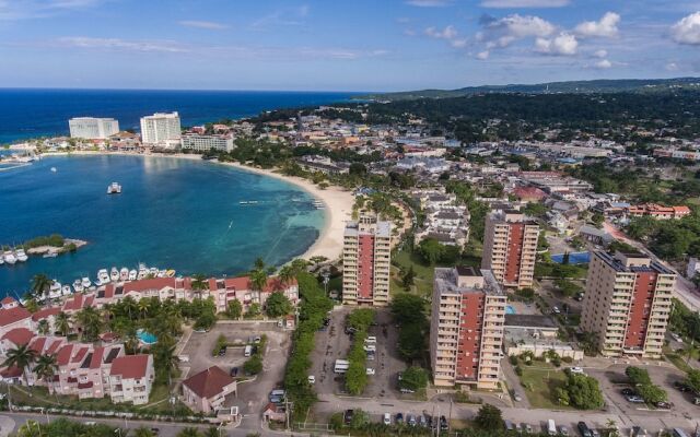 Oyster Shell Beach Suite - Turtle Towers