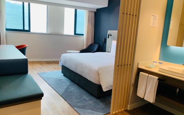 Holiday Inn Express Chongqing Airport Zone by IHG