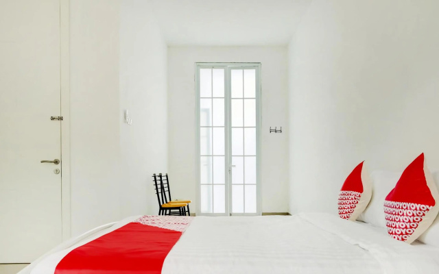 OYO 3512 Golden White House – Guest Rooms – Makassar