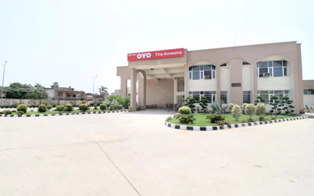 The Amsons By OYO Rooms