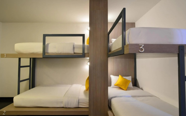 Wake Up Aonang Hotel
