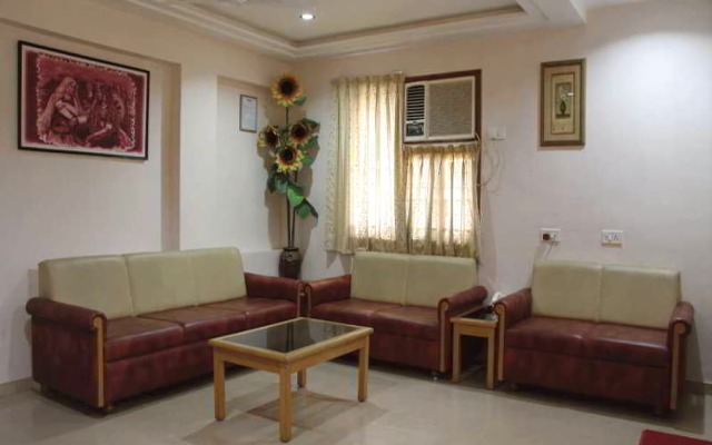 Maruti Hotel