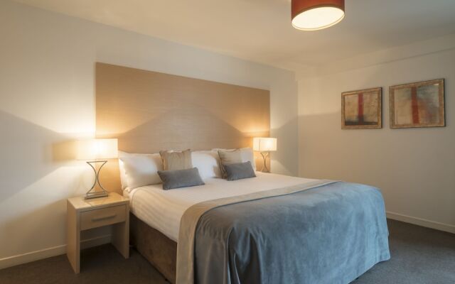 Fountain Court Apartments - EQ2